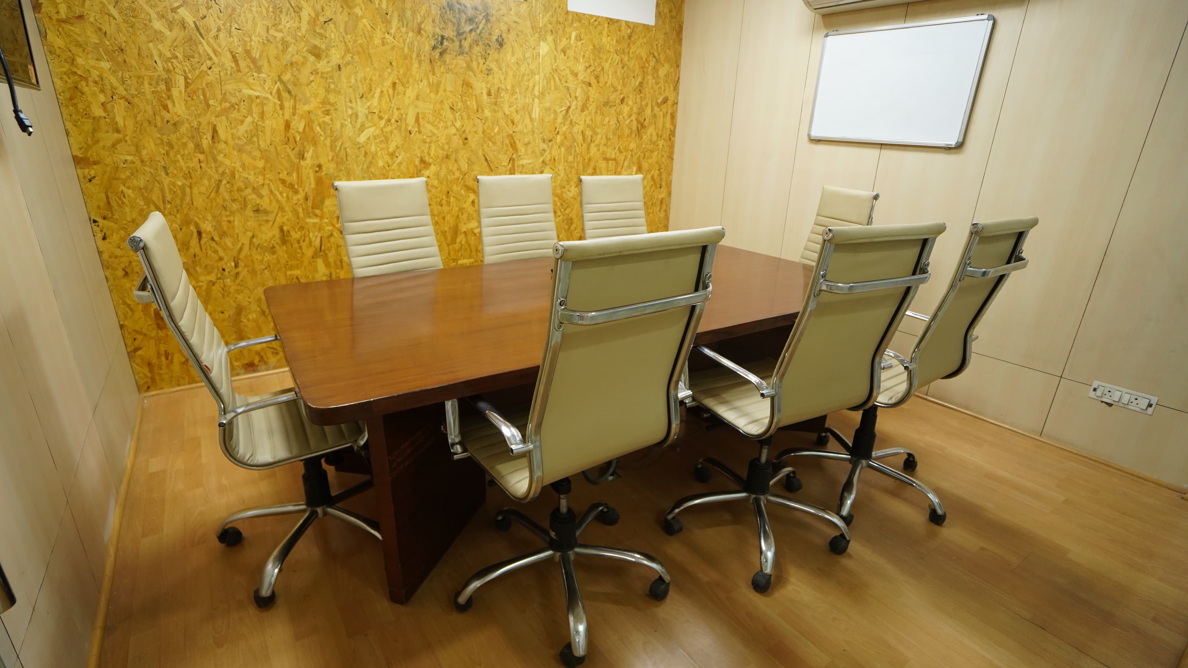 Rent Meeting Room in Delhi